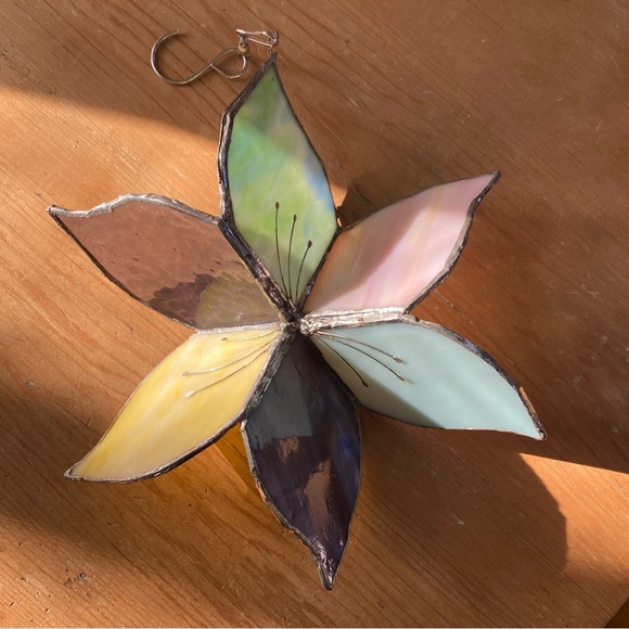 Stained Glass Flower Sun Catcher - Picture 6 of 9
